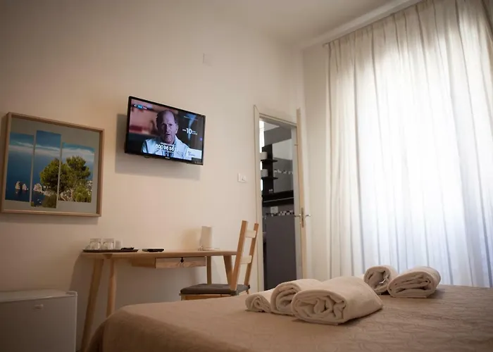 B&B Salerno Center